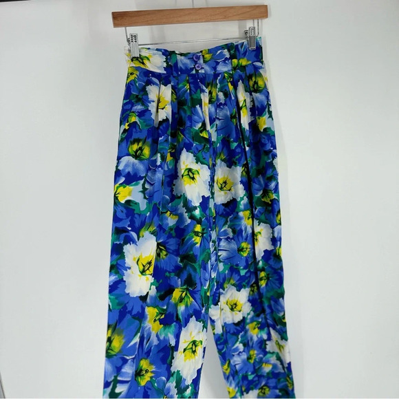 Adrianne Vittadini 100% Silk 90s High Waisted Loose Painted Floral Pants - Picture 3 of 5